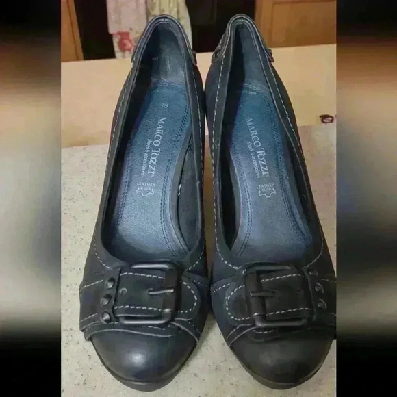 Must HAVE heels.. Black Marco Tozzi size 38 (7.5) nwot - Picture 6 of 10